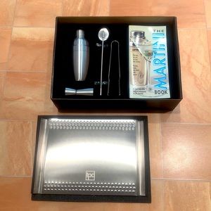 NWT Leed's Silver Cocktail Martini Shaker Bar Accessories Tool Set